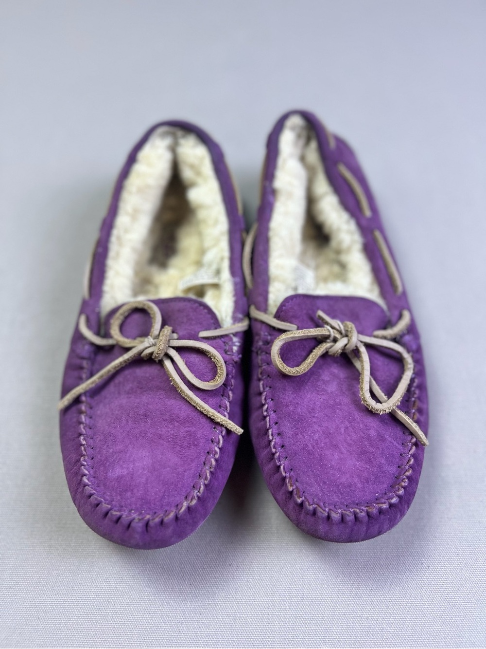 UGG Dakota Womens Purple Suede Shearling Lined Moccasin Slippers US 7